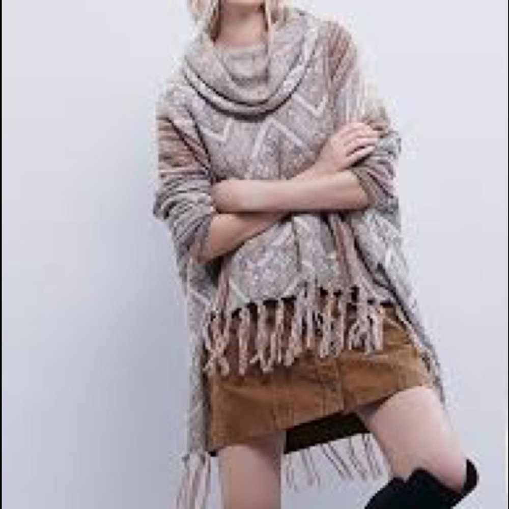 Free People Be the One Poncho/sweater